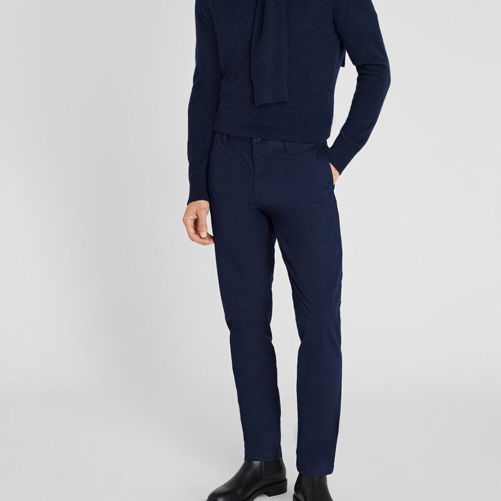 Connor Chino - New With Tags - NEVER WORN - Dk.Navy